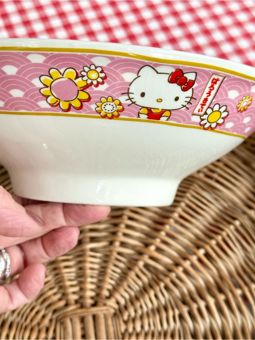 Hello Kitty Sanrio 30 Oz Ceramic Ramen Bowl Floral Pink Yellow